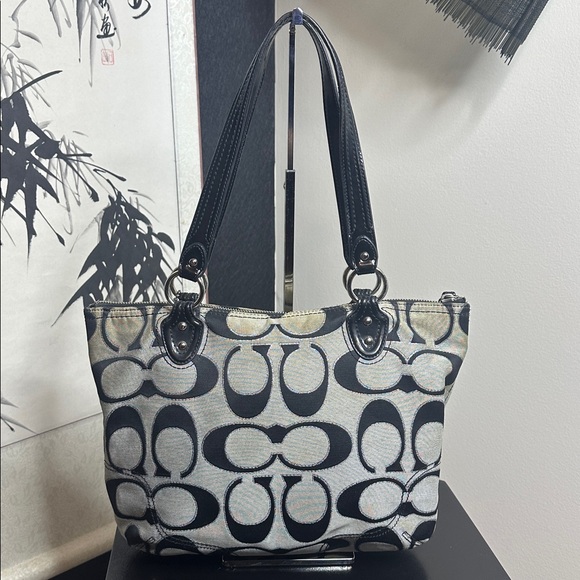 Coach Poppy Bag (A1326-23473) - Picture 2 of 9